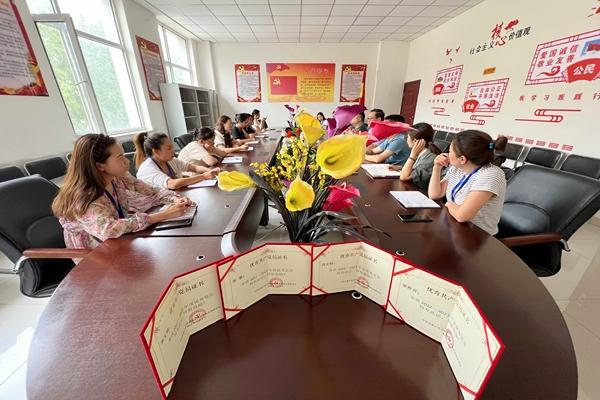 重溫光輝歷程 傳承偉大精神 內(nèi)蒙古電力交通職業(yè)技術(shù)學校召開慶祝建黨102周年大會