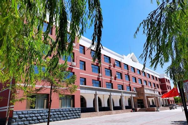 南校區(qū)教學(xué)樓