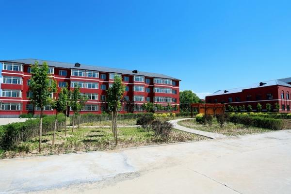 南校區(qū)宿舍樓